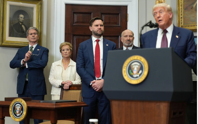 Washington, Dc, USA. 31st July, 2025. Scott Bessent, US treasury secretary, from left, Linda McMahon, US education secretary, Vice President JD Vance, Howard Lutnick, US commerce secretary, and US President Donald Trump during an executive order signing ceremony in the Roosevelt Room of the White House in Washington, DC, US, on Thursday, July 31, 2025. The order will formally reestablish the Presidential Fitness Test, creating schoolbased programs that reward excellence in physical education. Photographer Eric Lee/Pool/Sipa USA Credit Sipa USA/Alamy Live News. ContributorSipa USA. Image ID3C70FP2 Campus leaders mobilise to battle Trump’s anti-education ‘Compact’ tooth and nail