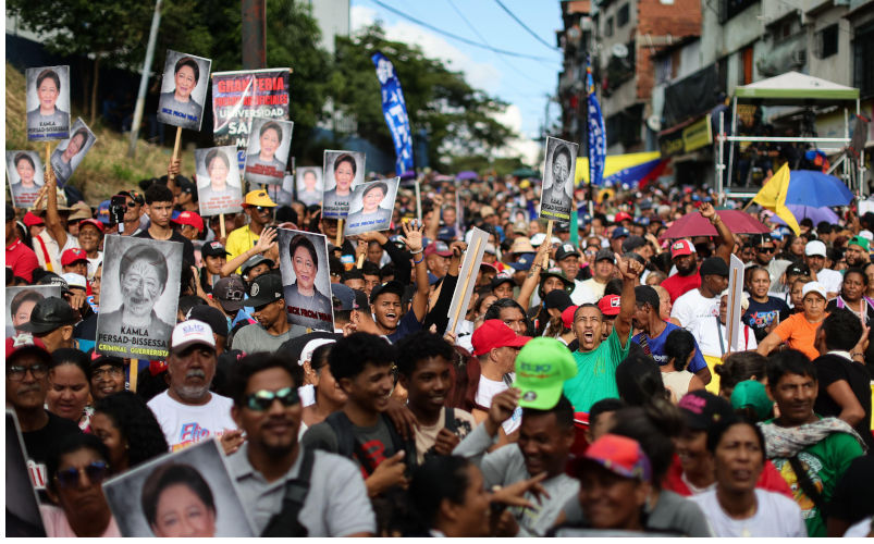 Caracas, Venezuela. 28th Oct, 2025. Supporters of Venezuelan President Maduro take part in a rally against joint military exercises between the USA and Trinidad and Tobago. Credit Jesus Vargas/dpa/Alamy Live News. Contributordpa picture alliance. mage ID3D1JXHR Will the US do to Venezuela’s Maduro what they did to Gaddafi?