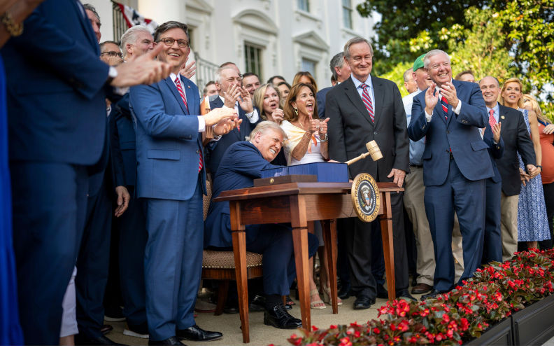 Washington, United States Of America. 04th July, 2025. Washington, United States of America. 04 July, 2025. U.S. President Donald Trump, hammers a gavel after signing into law the One Big Beautiful Bill Act on the South Lawn of the White House, July 4, 2025, in Washington, DC Trump turned the normally non-partisanship White House 4th of July picnic into a political event. Credit: Daniel Torok/White House Photo/Alamy Live News. Contributor: White House Photo / Alamy Stock Photo Image ID: 3BP24YK A warning from the past about the United States of today