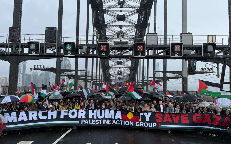 Tens of thousands join march over Sydney Harbour Bridge