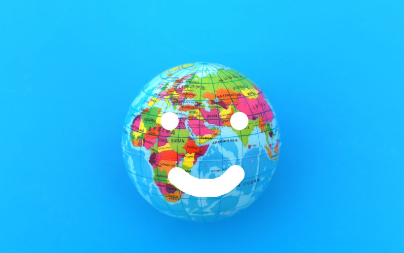 At the layout of the earth, facial expressions are cheerful with a smile. Image: iStock / Snezhana Kudryavtseva Are you happy?
