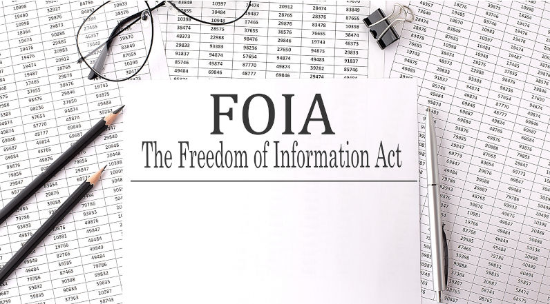 Paper with The Freedom of Information Act FOIA on a table with chart. Image iStock / CreditIryna Drozd What’s constraining ‘frank and fearless’ advice? <embargo until published in mandarin>