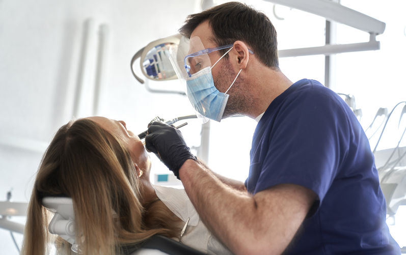 Dentist patient. Image iStock / Creditgpointstudio Dental health – time for a small, cost-effective revolution