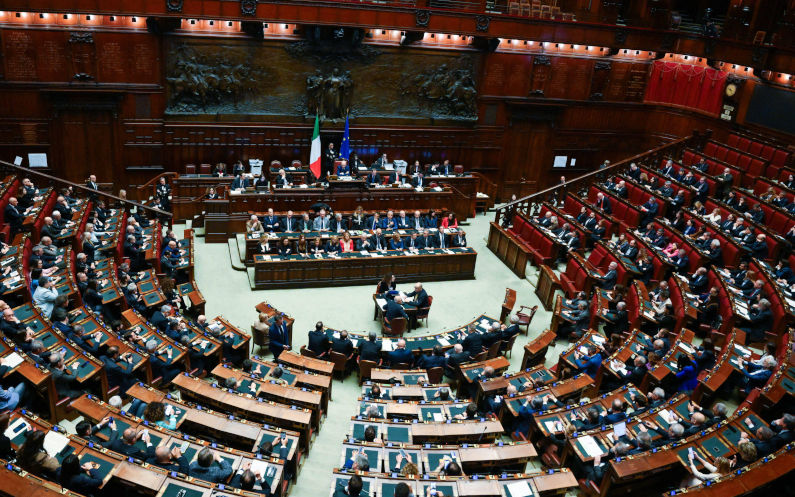 Italy breaks with Israel as public anger forces a political shift