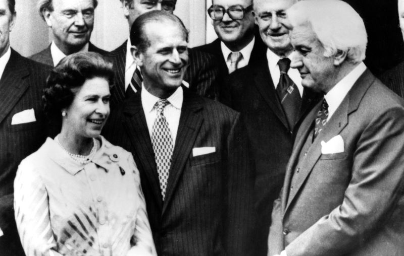 The Queen and Prince Philip meet Governor John Kerr of Australia, 1977