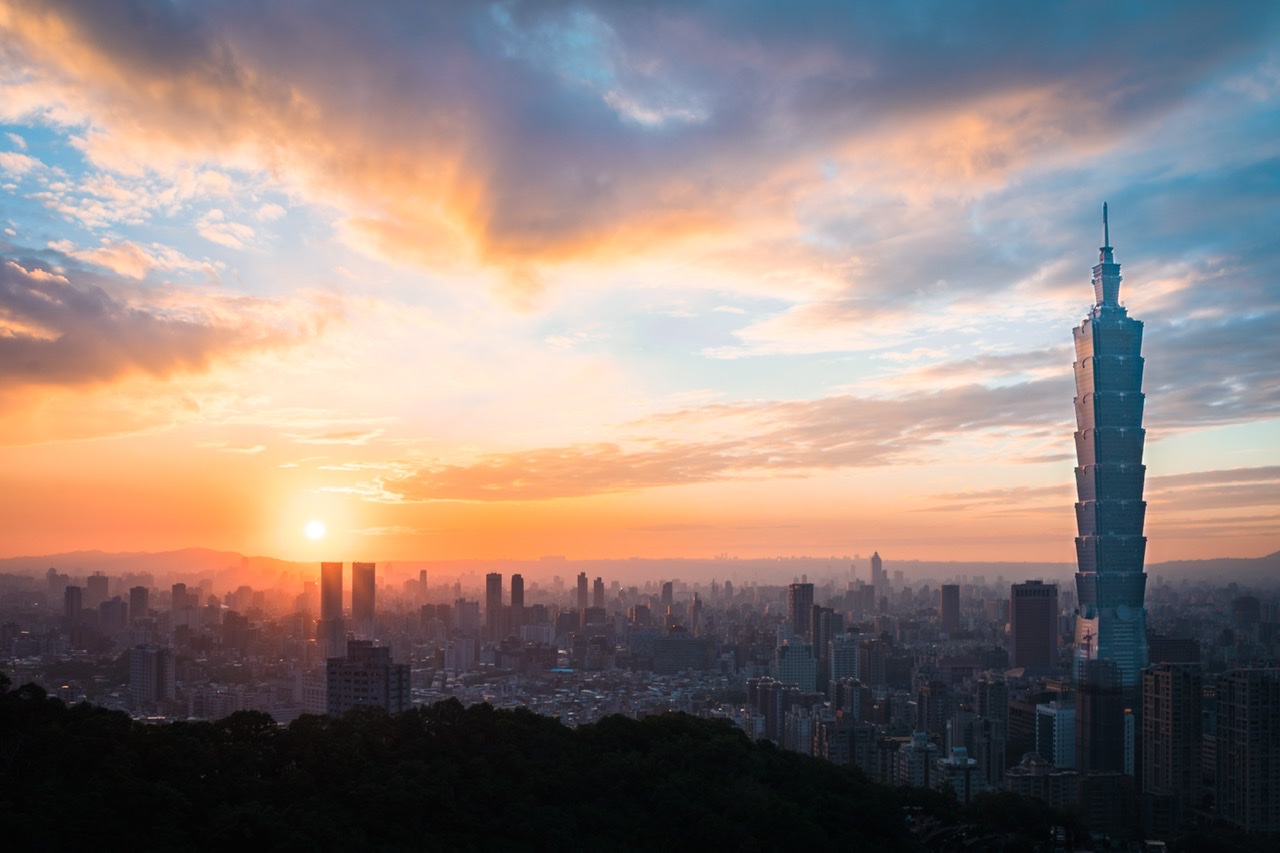 Taiwan skyline feature