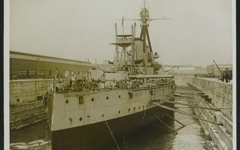 hms deadnought