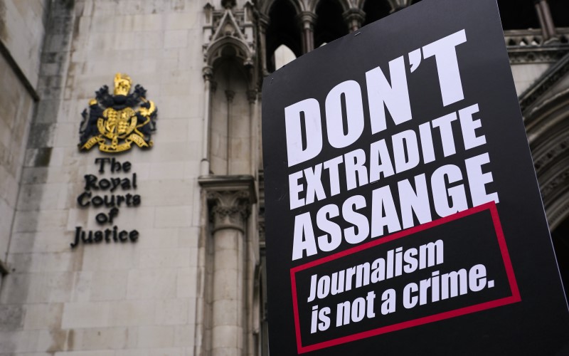 Julian Assange extradition hearing London