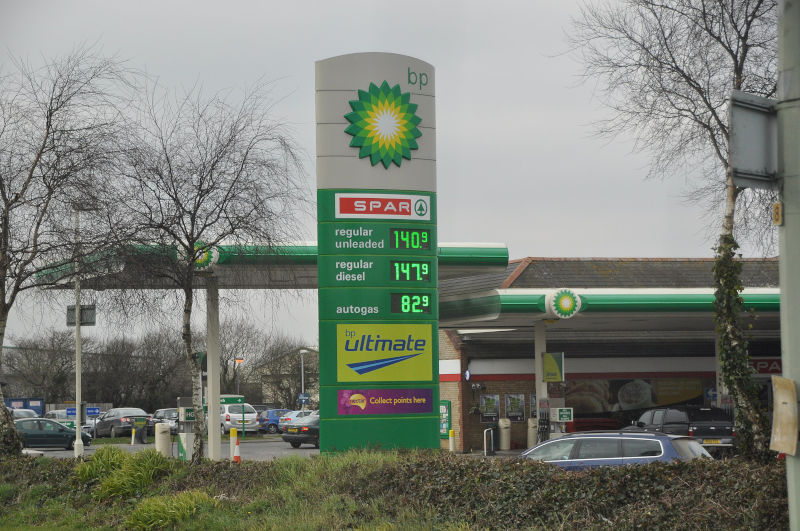 Barnstaple BP Petrol Station.uk