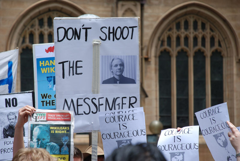 Demonstration in front of Sydney Town Hall in support of Julian Assange