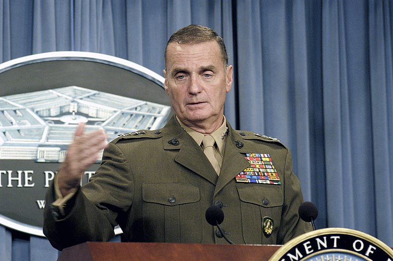 US Marine Corps (USMC) General (GEN) James L. Jones (RET'D), previously Commander, US European Command and Supreme Allied Commander Europe (SACEUR), at a Pentagon press briefing 2004 Image: Wikimedia Commons