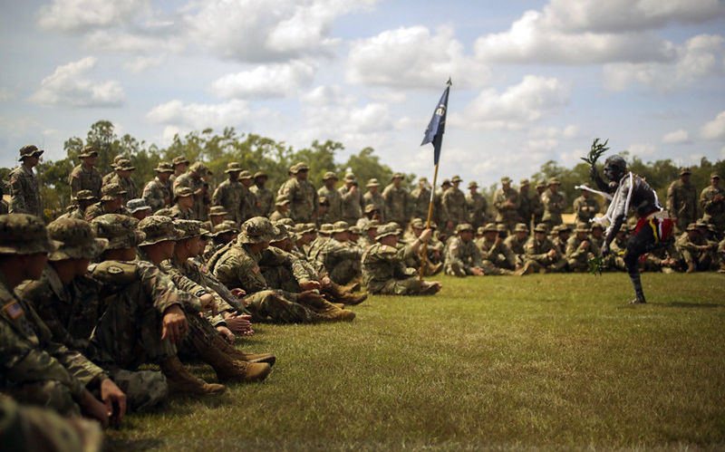 U.S. troops welcomed to Australia with traditional, indigenous dance ceremony.