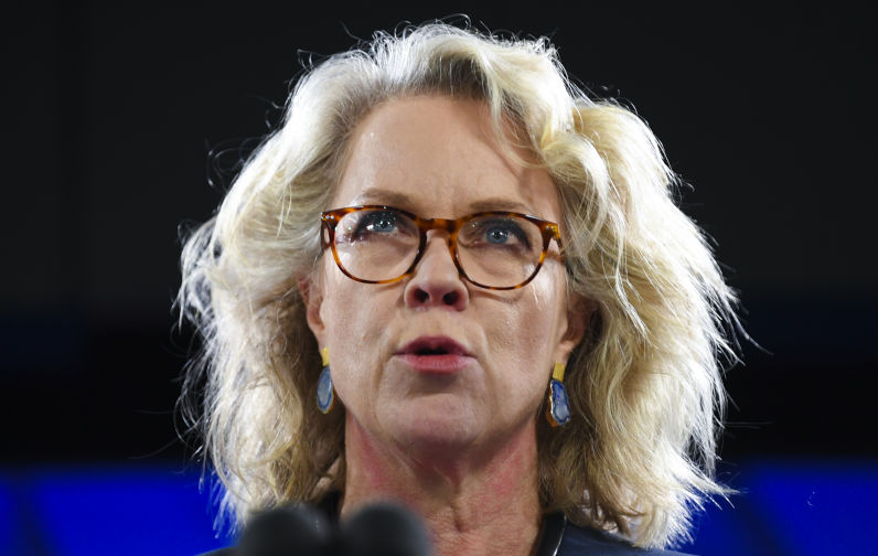 President of the National President Club Laura Tingle speaks at the National Press Club on Day 38 of the 2022 federal election campaign Image: AAP/ Lukas Coch