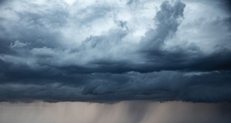 Stormy sky and rain. mage: iStock/:Evgeny555